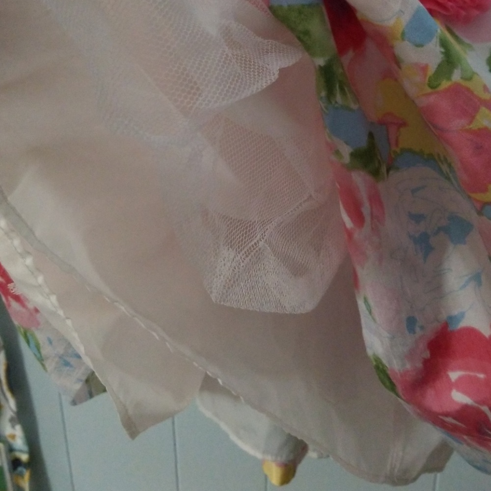 Spring Layered Dress - Picture 4 of 4